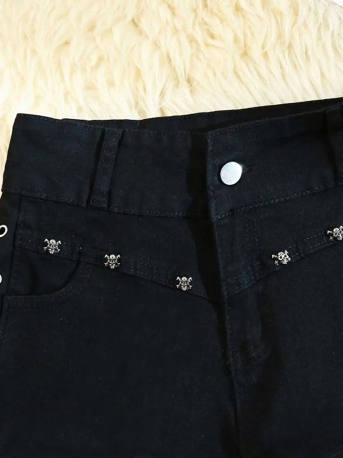 Women's Lace-Up Skinny Shorts